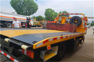 灵武附近拖车电话号码服务